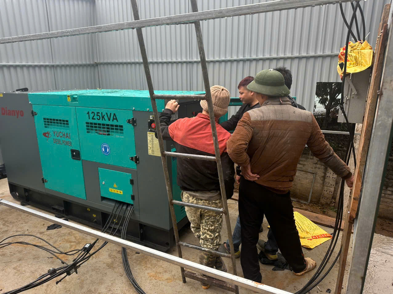 lắp đặt máy phát điện 125Kva Yuchai Trang trại tại Thái Nguyên